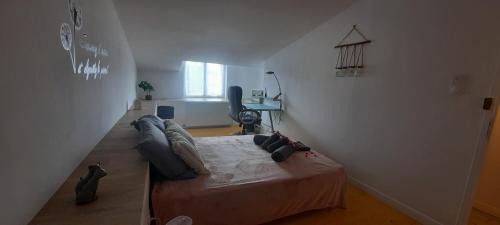 Saint-Sauvant House | Maison confortable - 2 personnes chambre Chardon