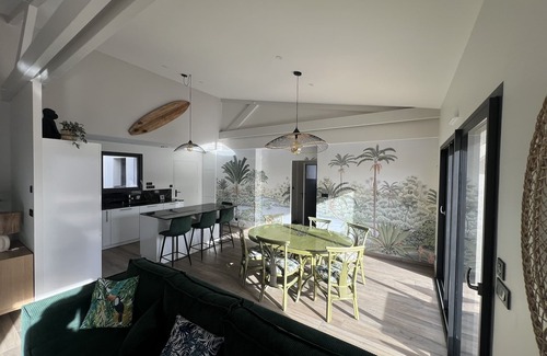 Dol-de-Bretagne House | Maison Contemporaine Avec Piscine Pour un Séjour Paradisiaque en Famille