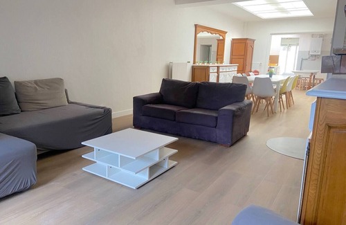 Croix House | Maison cosy 5 chambres exterieur centre ville