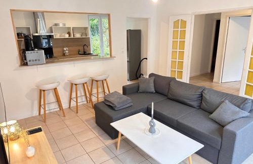Hayange Apartment | Maison cosy avec jardin, wifi et parking gratuit