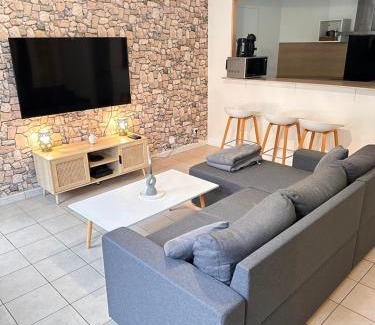 Hayange Apartment | Maison cosy avec jardin, wifi et parking gratuit