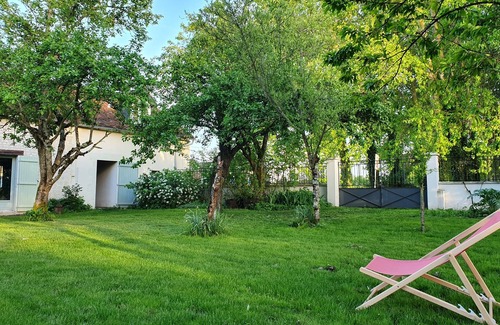 Razines House | Maison Cosy Avec un Grand Jardin Verdoyant