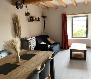 Saint-Symphorien House | Maison cosy et calme