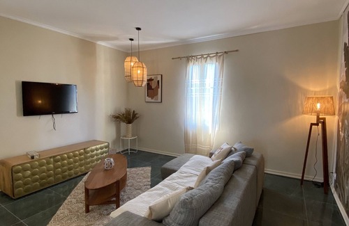 Maillane House | Maison Coup de Cœur en Plein Centre de Village