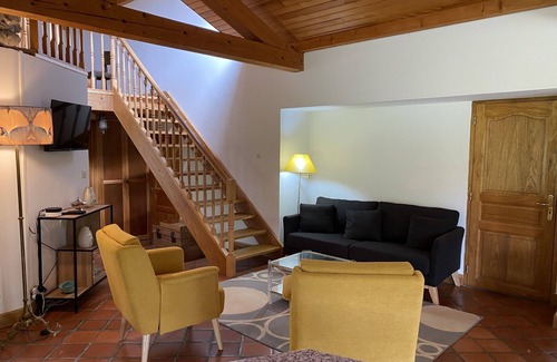 Issoire House | Maison Dans un Grand Jardin