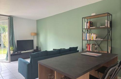 Ruaudin Apartment | Maison de 82m2 proche du Mans avec parking privé