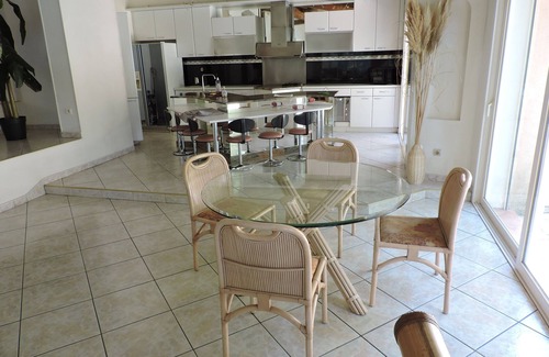 Aubagne Villa | Maison de Campagne Avec Piscine Privée