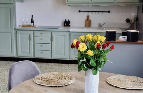 Bourgueil House | Maison de charme - Two Bedroom House, Sleeps 4