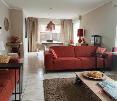 Sint-Michiels House | Maison de Marcel Big house near centre free parking