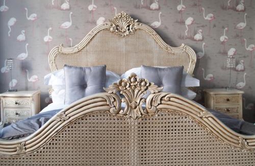 Heuchin Bed & Breakfast | Maison De Plumes
