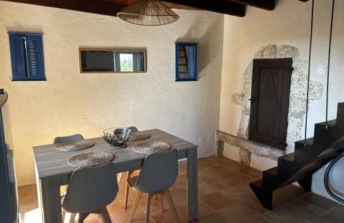 Saint-Andre-de-Lancize House | Maison de village atypique