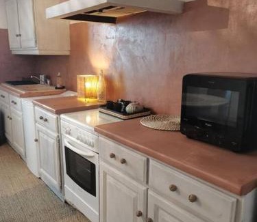 Pezenas Apartment | Maison Ellie, Pézenas centre