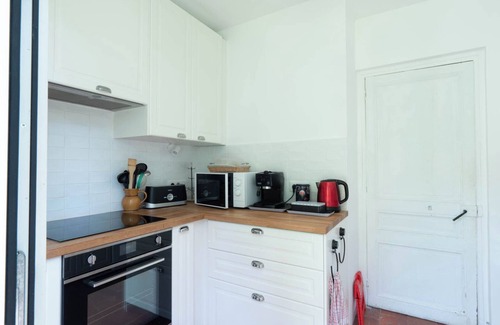 Castelnau-le-Lez House | Maison Familiale Avec Grand Jardin Privé au Bord du Lez