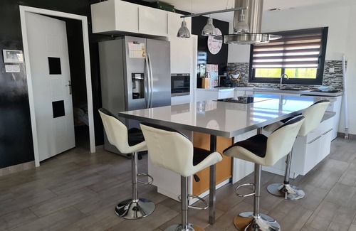 Cieurac Villa | Maison Familiale au Cœur du Village de Cieurac, Pays de la Truffe