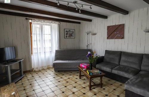 Esley House | Maison familiale avec cheminée, jardin et WiFi à Esley, Vosges - FR-1-589-743
