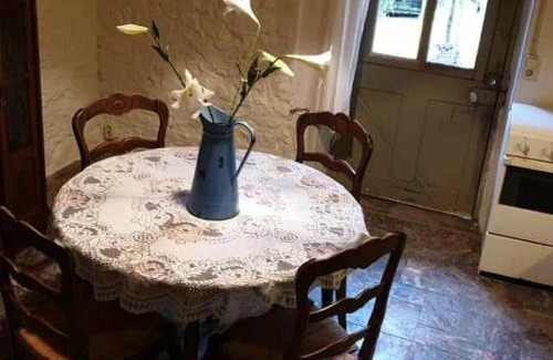 Scoury House | Maison Fleurie
