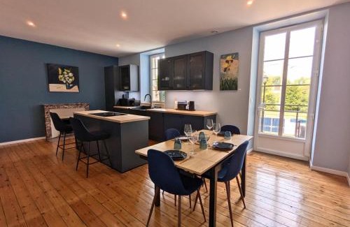 Gondeville House | Maison Ivaldi - FR-1-653-280