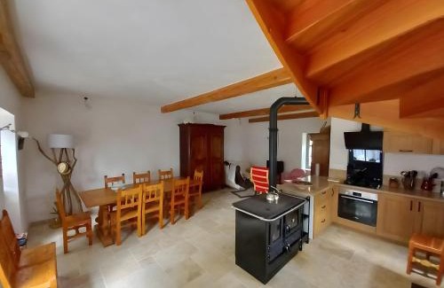 Chabrillan House | Maison Le Petit Mas