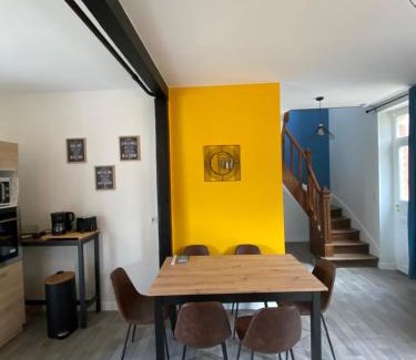 Courcy-aux-Loges House | Maison les 3 fées , 3 chambres, Chamerolles