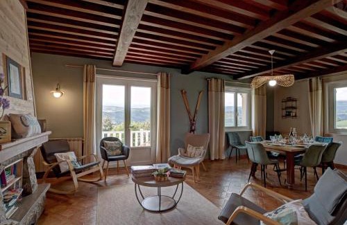 Saint-Georges-en-Couzan House | Maison lumineuse avec jardin, garage, jeux extérieurs, animaux acceptés - FR-1-496-291