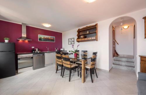 San Bernardino House | Maison Michelle - HOMY 5 TERRE