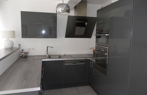 Cucq House | Maison Mitoyenne Avec Jardinet, 3 Chambres, 1 Salle de Bain ,2 Salles D'eau