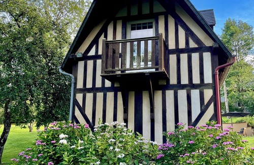 Les Champeaux House | Maison Normande dans la prairie