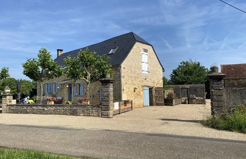 Jayac House | Maison Périgourdine de Caractère, Piscine, Située au Calme Près Sarlat-la-canéda