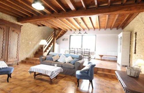 Remalard-en-Perche House | Maison percheronne avec jardin, animaux acceptés, WiFi, cheminée, proche commerces - FR-1-497-29