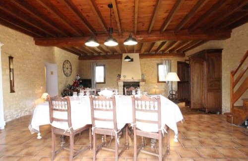 Remalard-en-Perche House | Maison percheronne avec jardin, animaux acceptés, WiFi, cheminée, proche commerces - FR-1-497-29