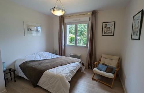 Dounoux House | Maison Plain-Pied à 10 min d'Epinal: Jardin Clos, BBQ, WIFI, Draps et Ménage Inclus - FR-1-589-606