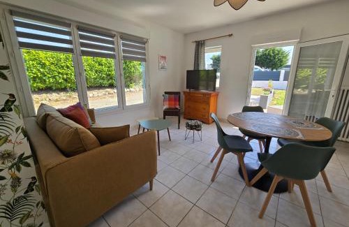 Saint-Thonan Apartment | Maison rénovée avec jardin - Calme et confort à la campagne