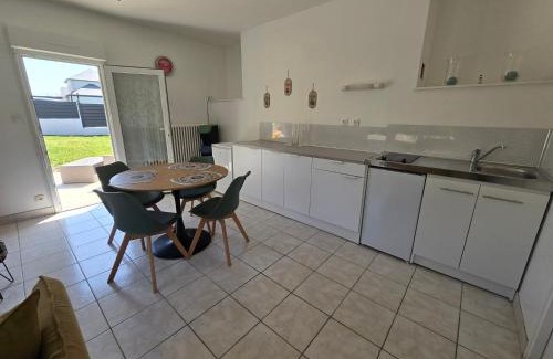 Saint-Thonan Apartment | Maison rénovée avec jardin - Calme et confort à la campagne