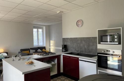 La Chabanne House | Maison rénovée avec jardin, BBQ, animaux acceptés - FR-1-489-341