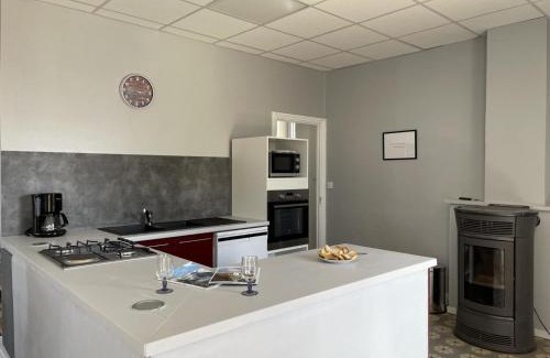 La Chabanne House | Maison rénovée avec jardin, BBQ, animaux acceptés - FR-1-489-341