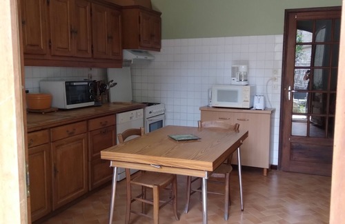 Monfort House | Maison Rénovée Dans Village Gersois