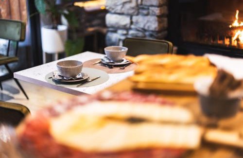 Azet Bed & Breakfast | Maison Seignou