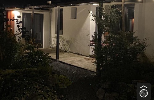 Anstaing House | Maison Souche