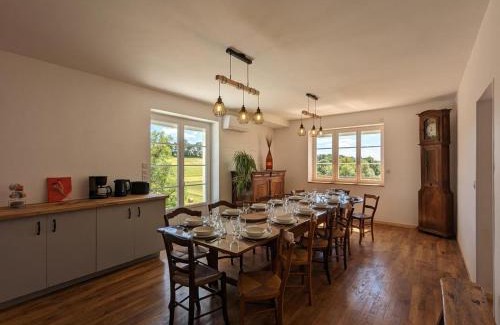 Montbron House | Maison spacieuse avec piscine privée, climatisation, Wi-Fi, animaux acceptés et parking - FR-1-653-268