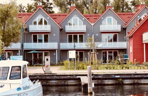 Plau am See Apartment | Maisonette apartment 'Hafendomizil', dog allowed (House 5 No.31)