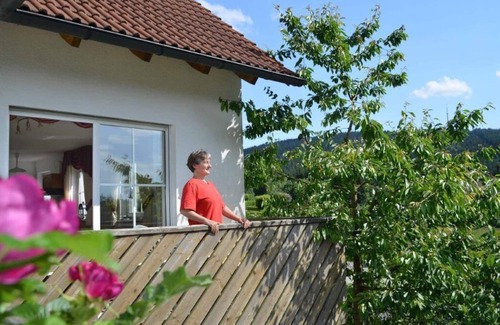 Bischofsgruen Apartment | Maisonette-Ferienwohnung mit Kuschelecke und Saunanutzung