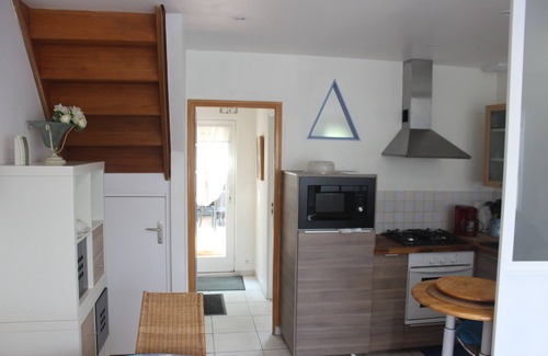 Pont-l'Abbe House | Maisonette with garden. 2-star rental.