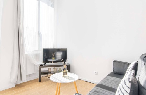 4th Arrondissement Apartment | MaisonMars Le Cosy Blancarde