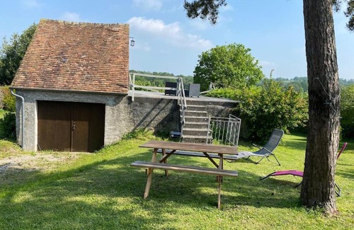 Douillet House | Maisonnette à la campagne