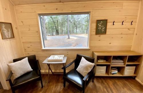 Boles House | Majestic Nordic Tiny House with Private Deck, Grill and Fire Pit in Arkansas