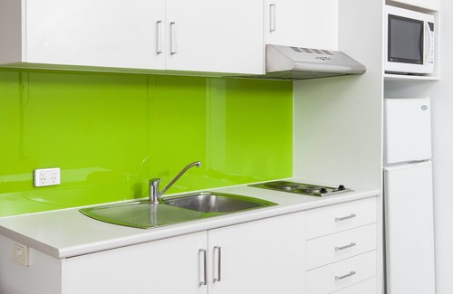 Davenport Apartment | Majestic Oasis Apartments