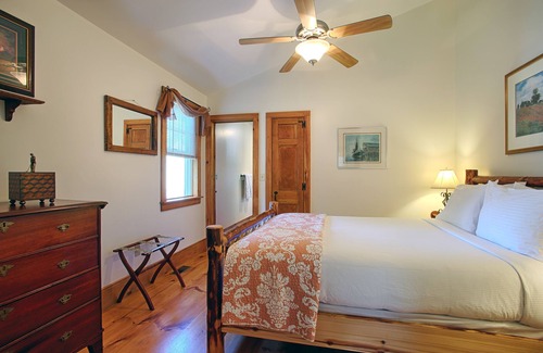 Wells Bed & Breakfast | Majestic Suite Sleeps Four Mountain Views Bed and Breakfast Vermont