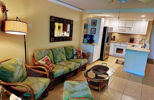 Maalaea Condo | Makani A Kai A4 - Oceanfront Walkout - 15 feet from beach