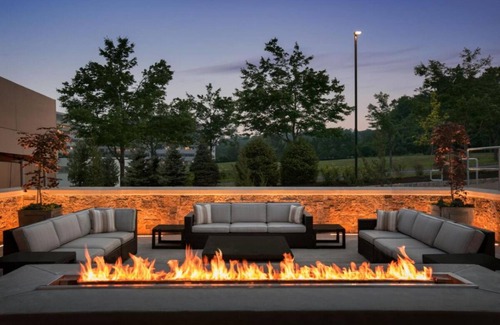Berkeley Heights Hotel | Make Your Trip More Enjoyable! Pool, Parking, Pets Allowed, Free Breakfast!