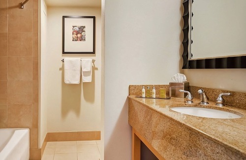 Berkeley Hotel | Making The Best Memories Along The Way! Indoor Pool, Pets Allowed, Balcony!